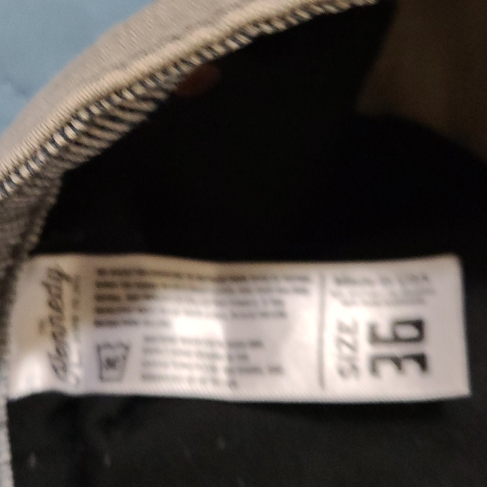 Jeans - Picture 3 of 3